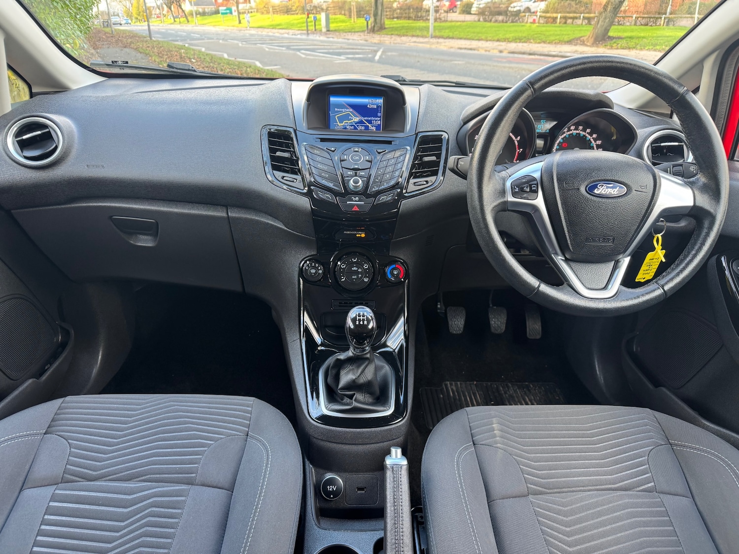 Used Ford Fiesta 2017 for sale - 76594901: Photo 11