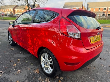 Used Ford Fiesta 2017 for sale - 76594901: Photo