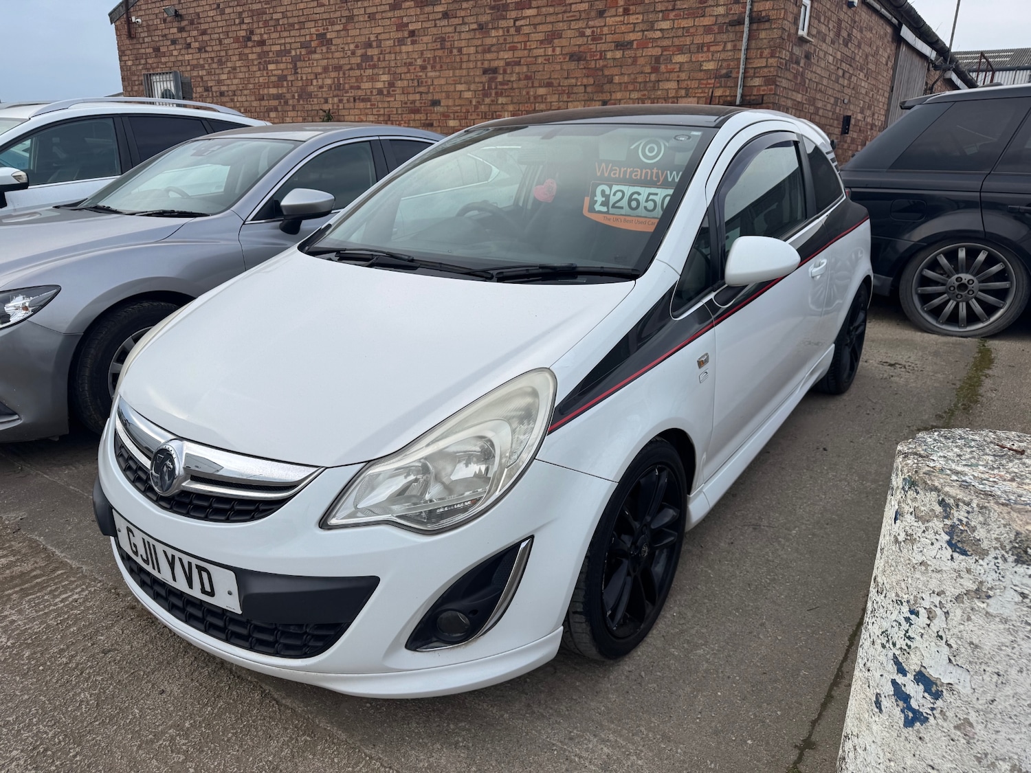 Used Vauxhall Corsa 2011 for sale - 76159672: Photo 2