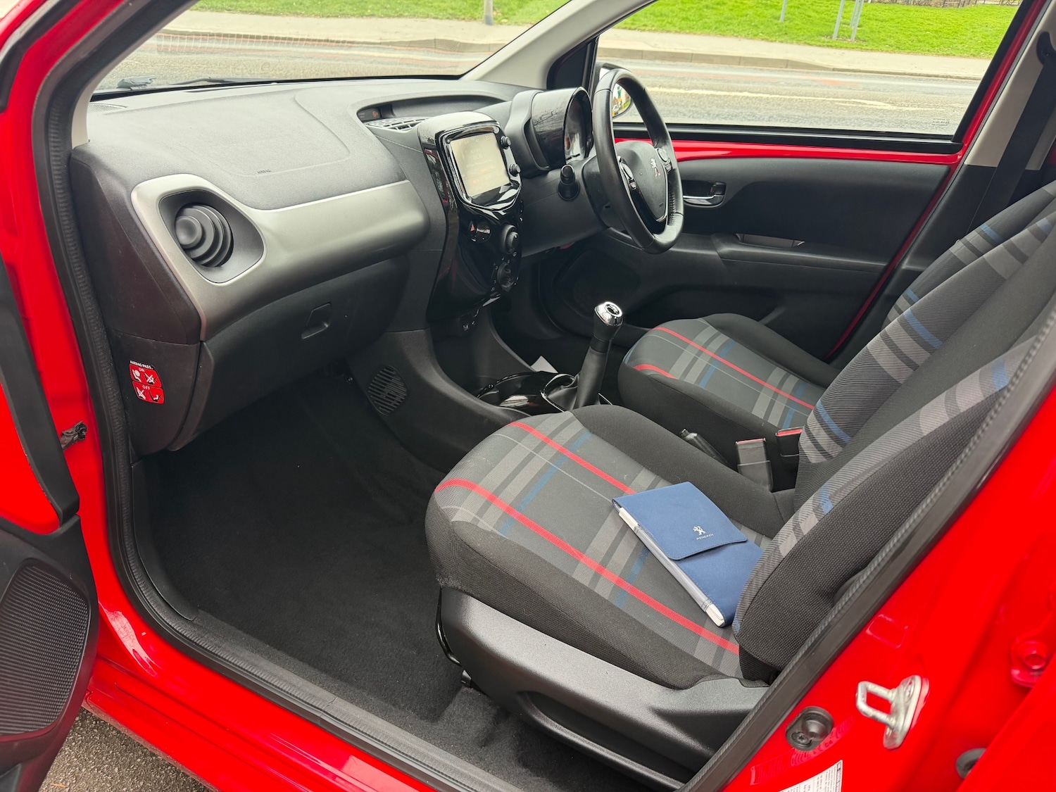 Used Peugeot 108 2015 for sale - 77323883: Photo 9