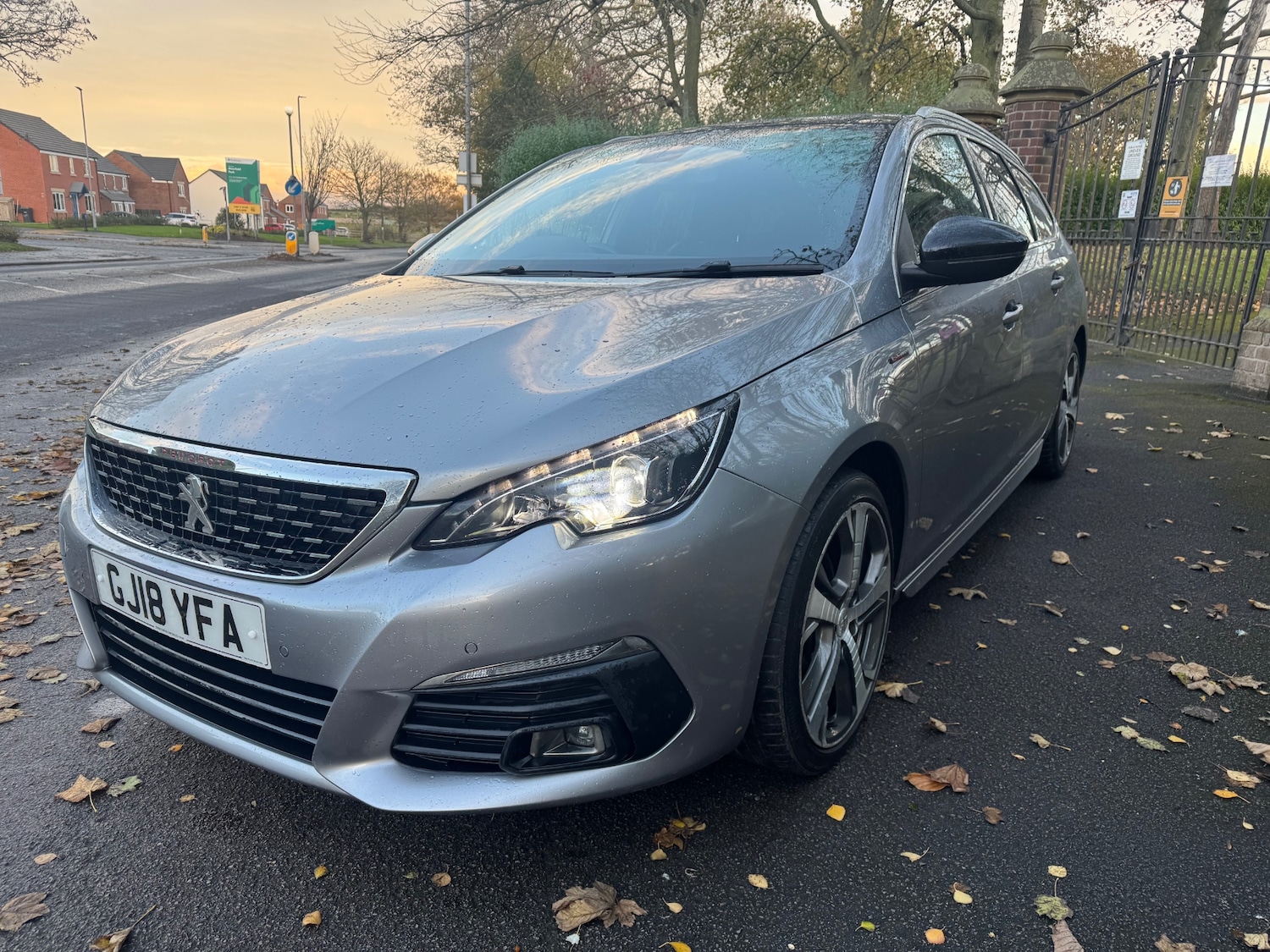 Used Peugeot 308 2018 for sale - 76436139: Photo 2