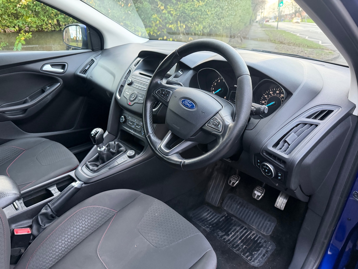 Used Ford Focus 2015 for sale - 76088493: Photo 15