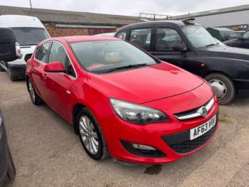 2013 (63) - 1.6i 16V Tech Line 5dr Auto
