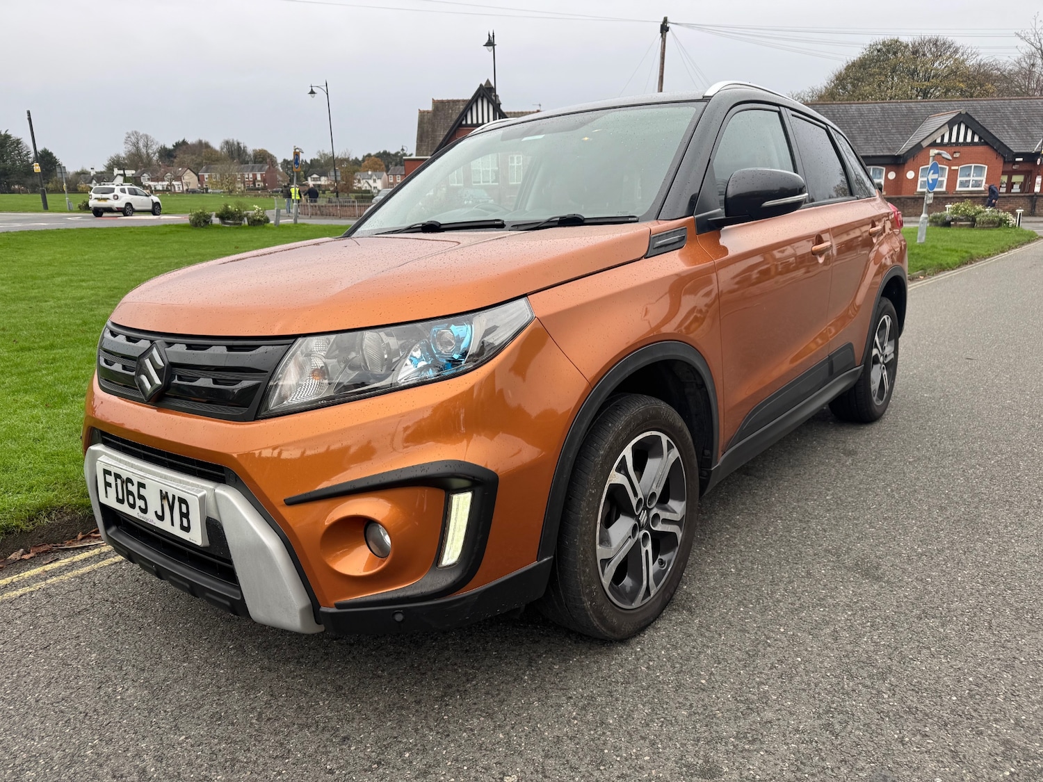 Used Suzuki Vitara 2015 for sale - 76576106: Photo 2