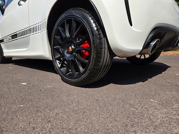 Used Abarth 595 2016 for sale - 79312747: Photo