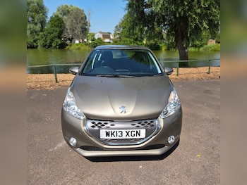 Used Peugeot 208 2013 for sale - 79179953: Photo