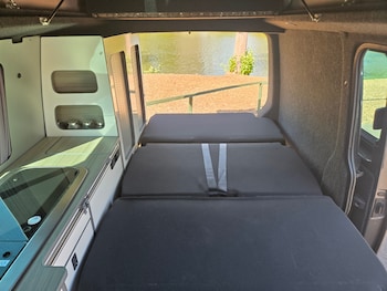 Used Volkswagen Transporter 2016 for sale - 79525189: Photo