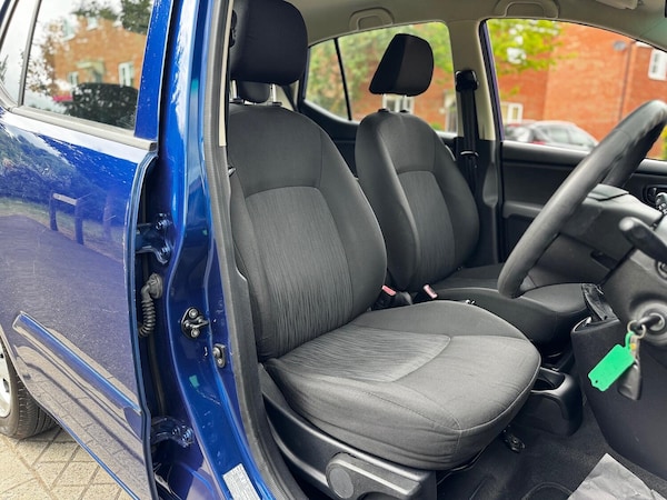Used Hyundai i10 2012 for sale - 75376536: Photo 9