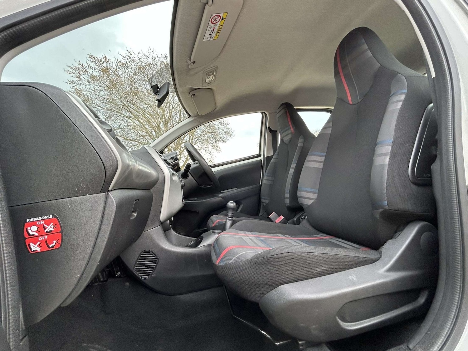 Used Peugeot 108 2014 for sale - 76149257: Photo 12