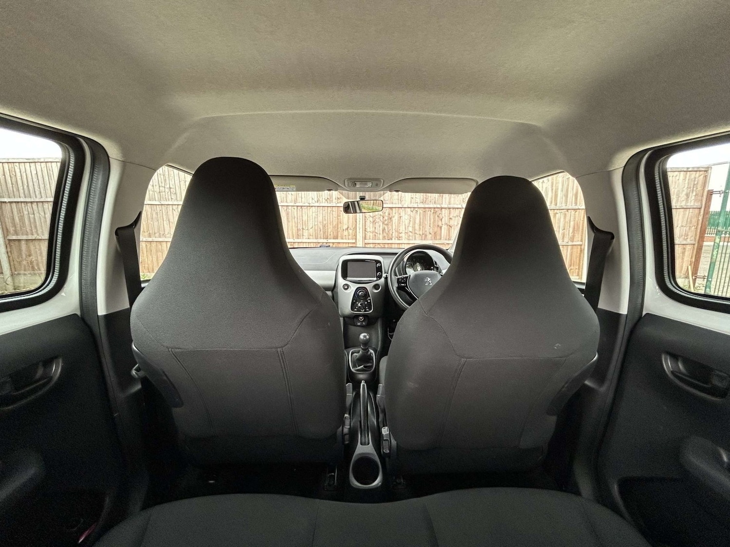 Used Peugeot 108 2014 for sale - 76149257: Photo 22