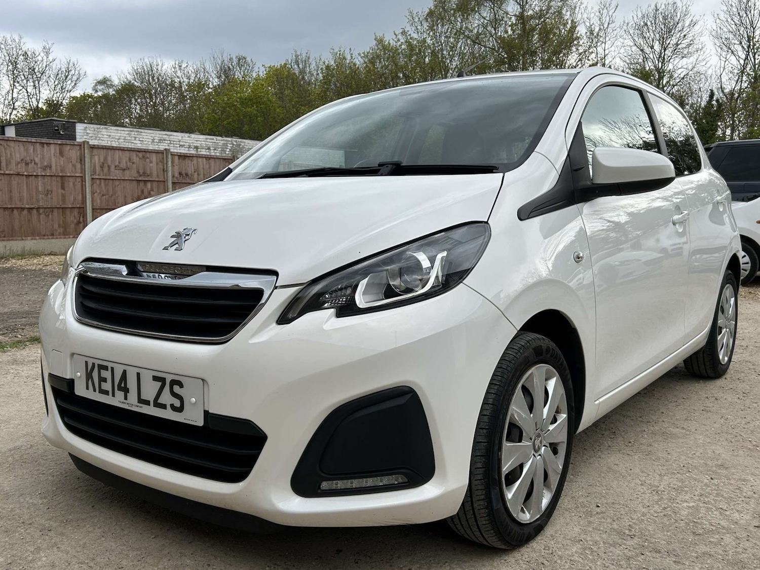 Used Peugeot 108 2014 for sale - 76149257: Photo 26
