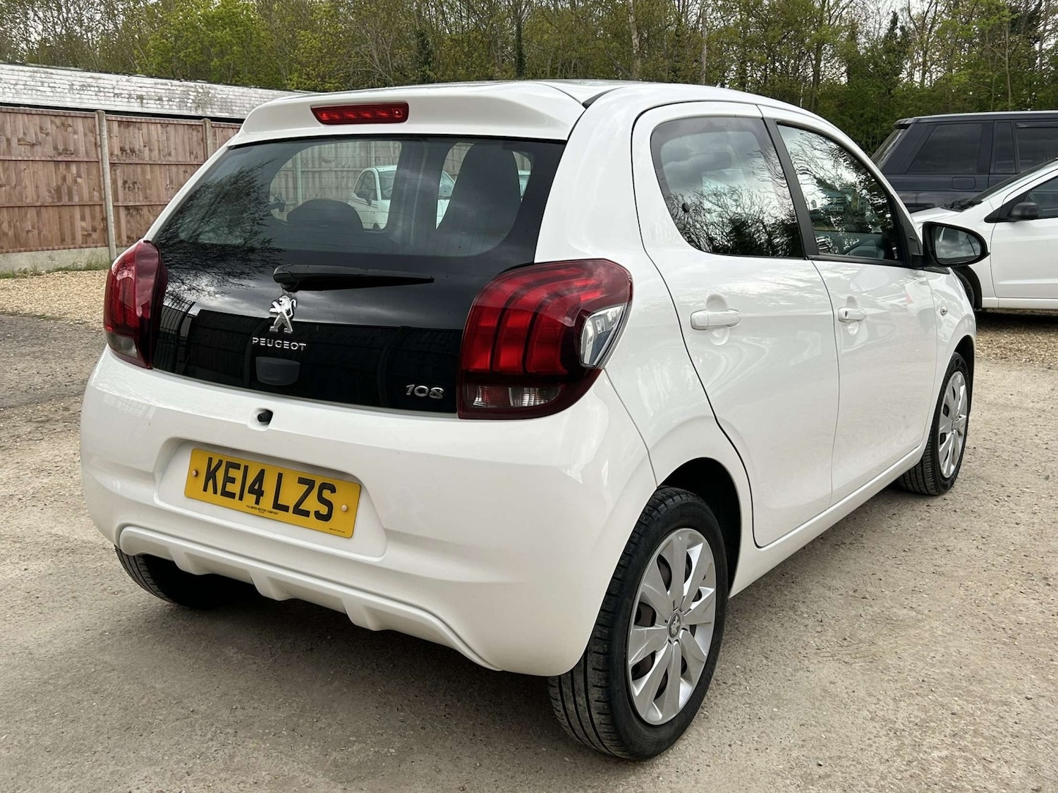 Used Peugeot 108 2014 for sale - 76149257: Photo 3