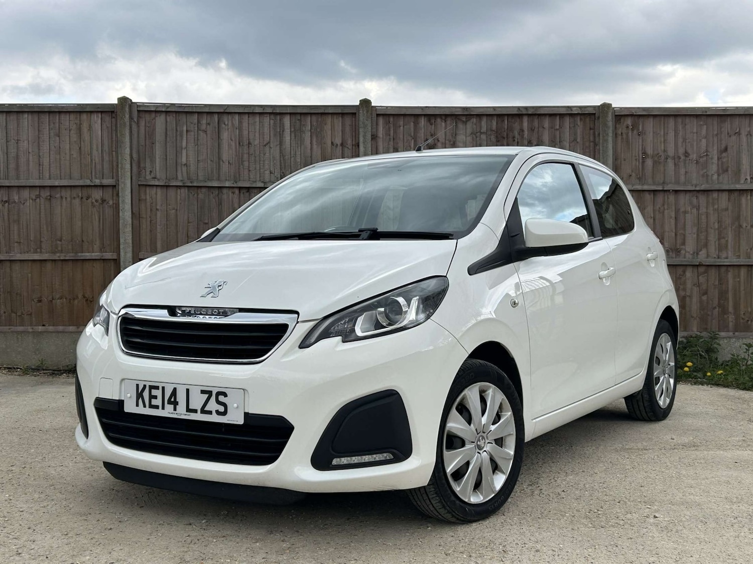 Used Peugeot 108 2014 for sale - 76149257: Photo 7