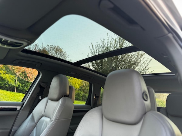 Used Porsche Cayenne 2011 for sale - 75151575: Photo 14