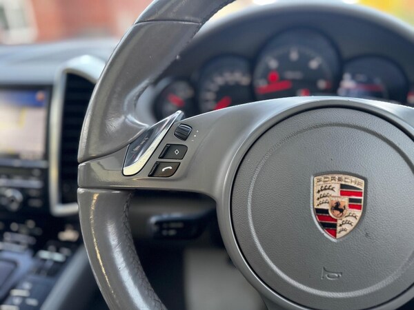 Used Porsche Cayenne 2011 for sale - 75151575: Photo 36