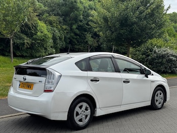 Used Toyota Prius 2017 for sale - 74757350: Photo