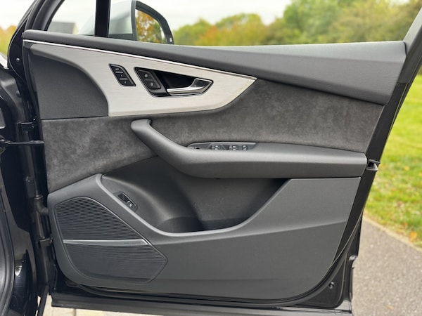Used Audi SQ7 2021 for sale - 76023934: Photo 38