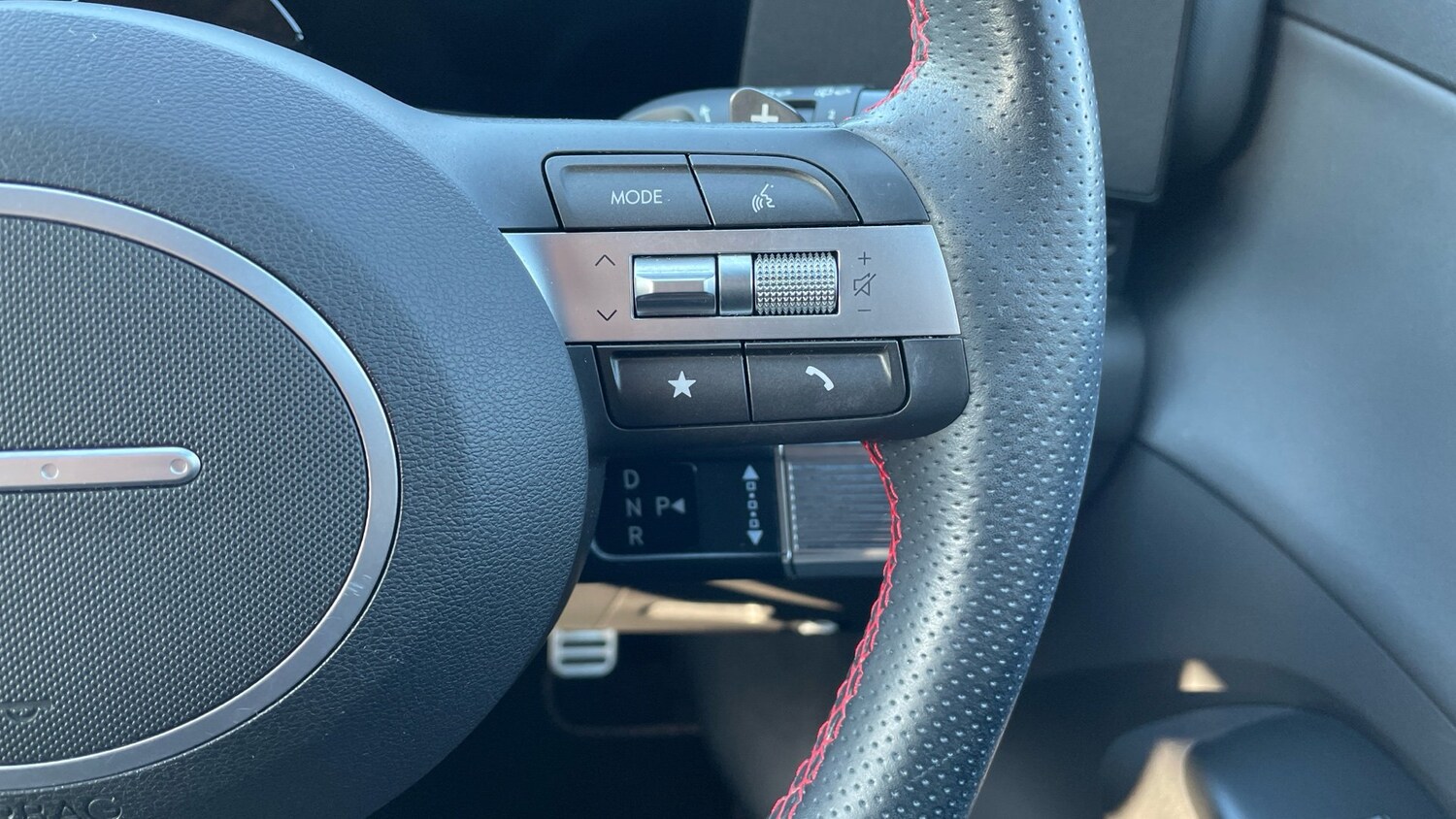 Used Hyundai KONA 2023 for sale - 76676097: Photo 16