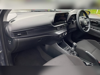 Used Hyundai BAYON 2024 for sale - 77400121: Photo