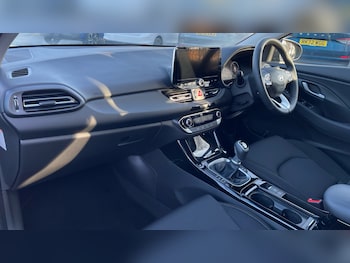 Used Hyundai i30 2025 for sale - 77357457: Photo