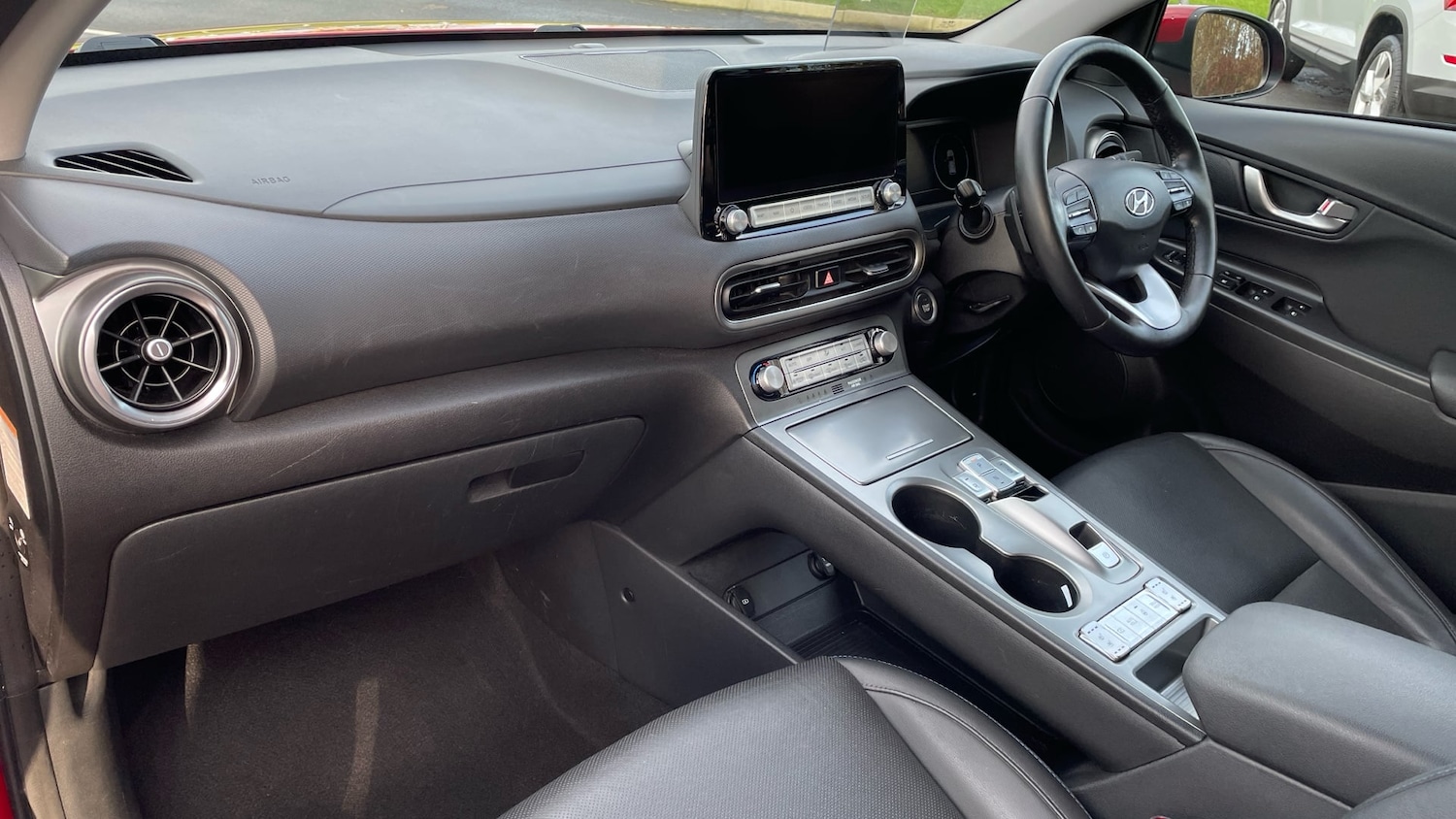 Used Hyundai KONA 2022 for sale - 77781876: Photo 2