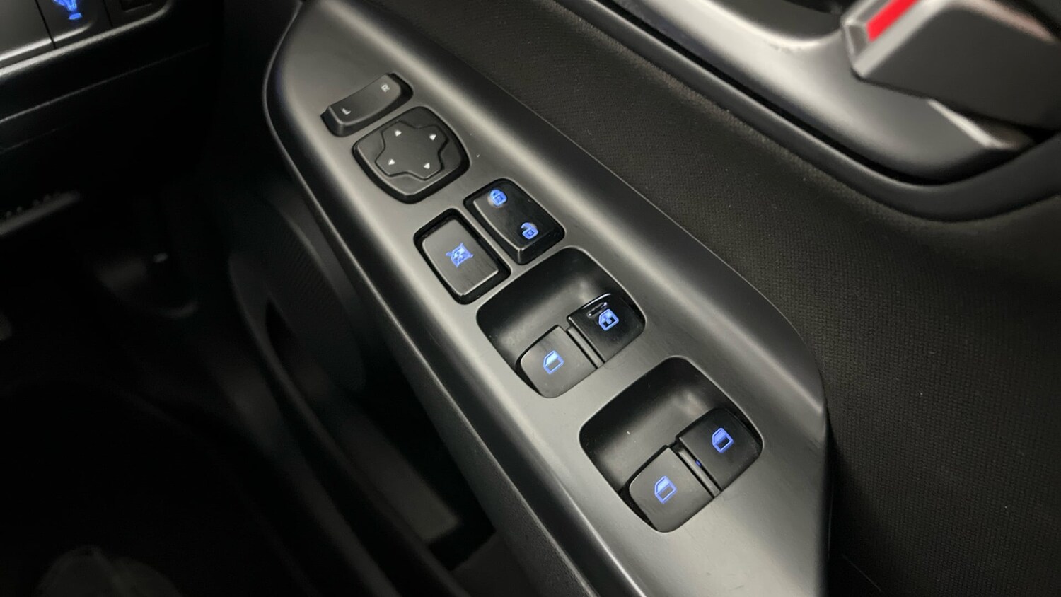 Used Hyundai KONA 2019 for sale - 78213831: Photo 21