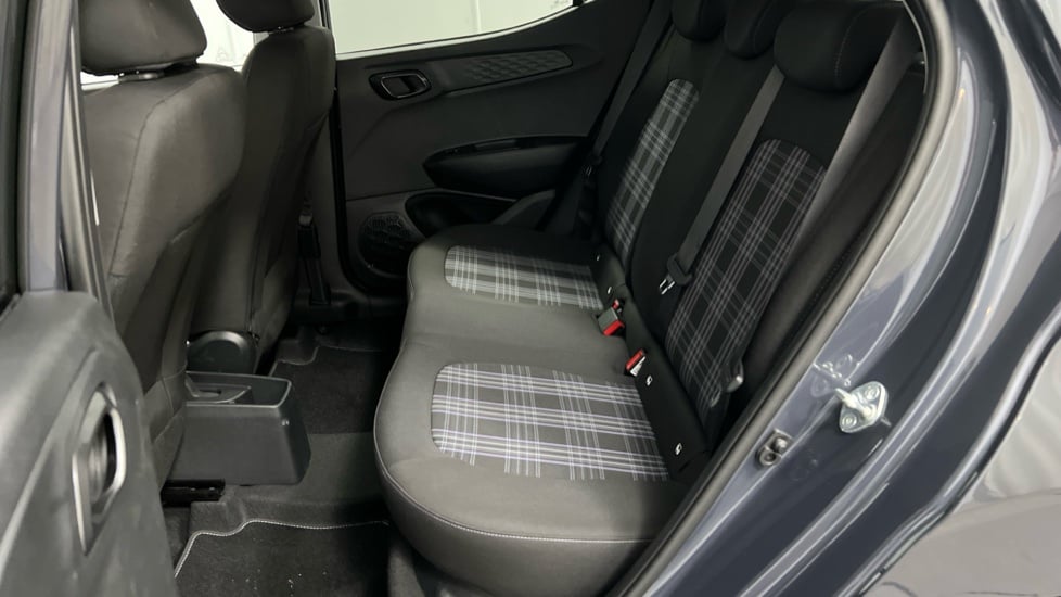 Used Hyundai i10 2025 for sale - 77891735: Photo 9