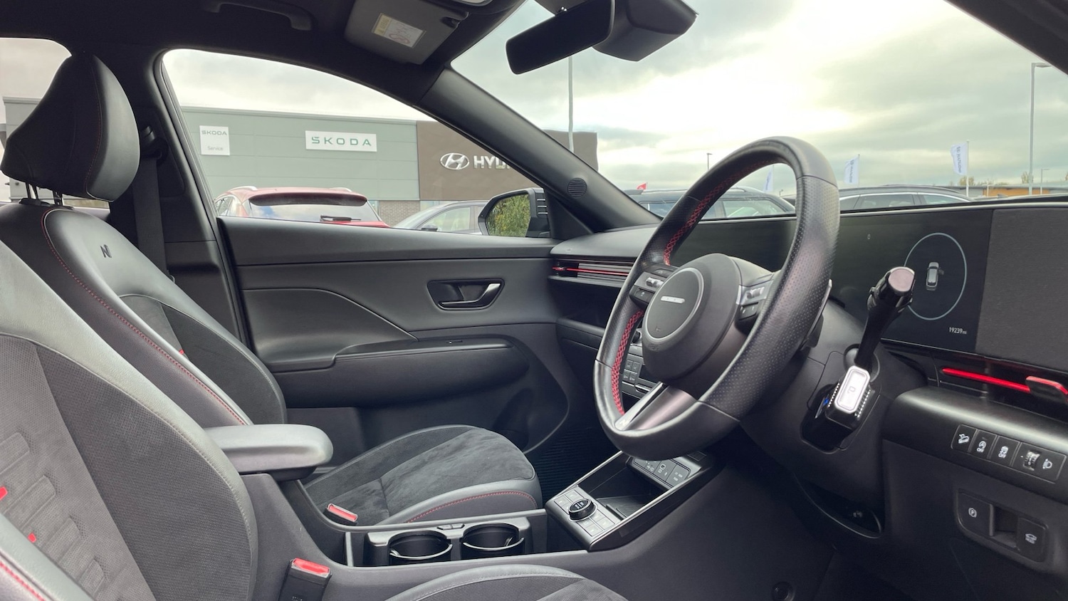 Used Hyundai KONA 2023 for sale - 76676543: Photo 12