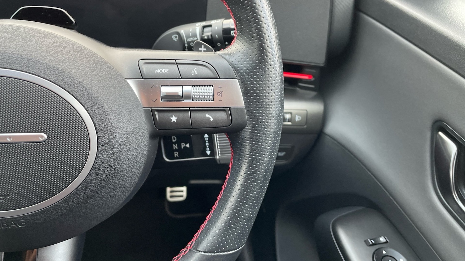 Used Hyundai KONA 2023 for sale - 76676543: Photo 16