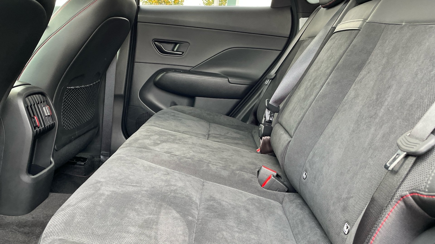 Used Hyundai KONA 2023 for sale - 76676543: Photo 9