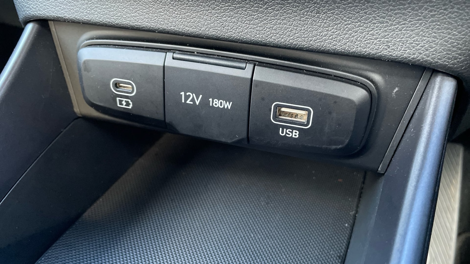 Used Hyundai i20 2024 for sale - 77807376: Photo 21