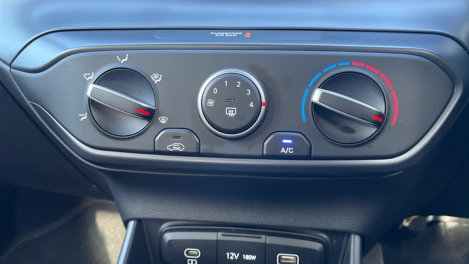 Used Hyundai i20 2024 for sale - 77807376: Photo 24