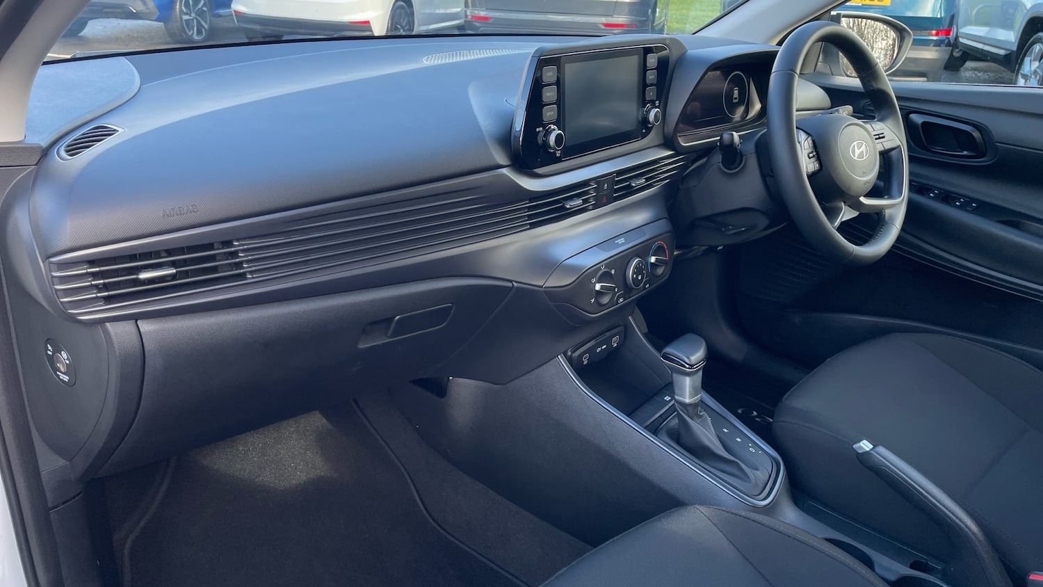 Used Hyundai i20 2024 for sale - 77981935: Photo 2