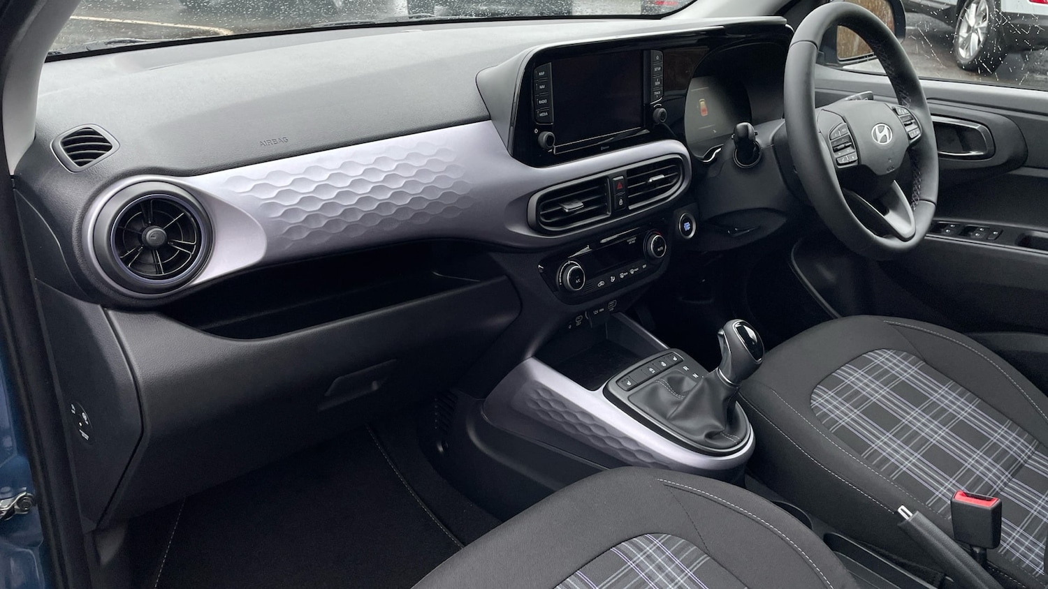 Used Hyundai i10 2025 for sale - 77257912: Photo 2