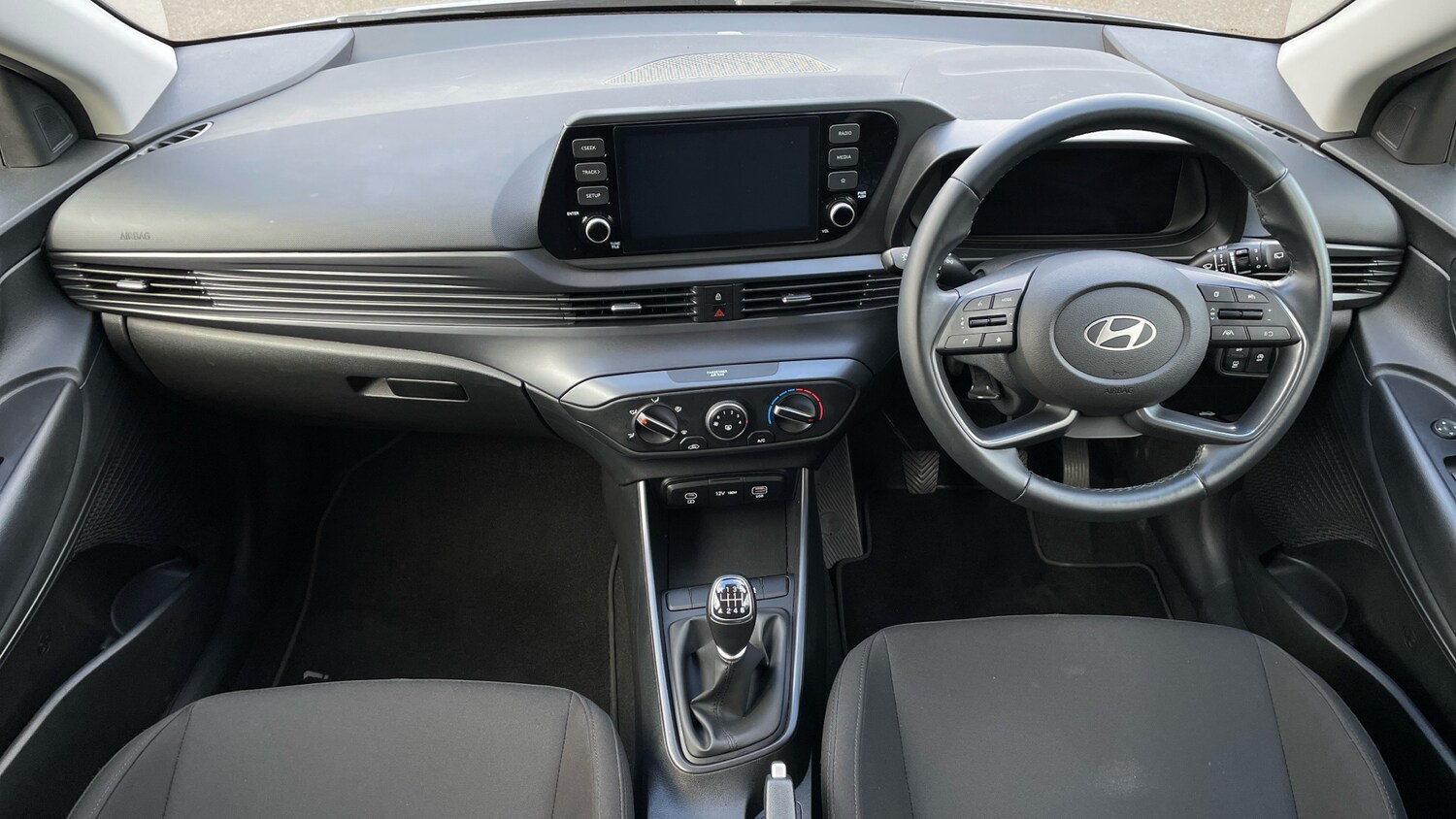 Used Hyundai i20 2024 for sale - 76677718: Photo 13