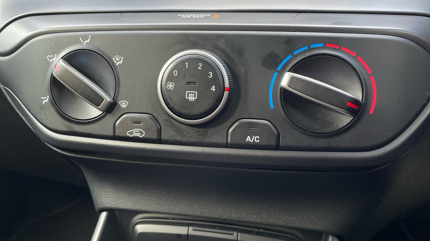 Used Hyundai i20 2024 for sale - 76677718: Photo 25