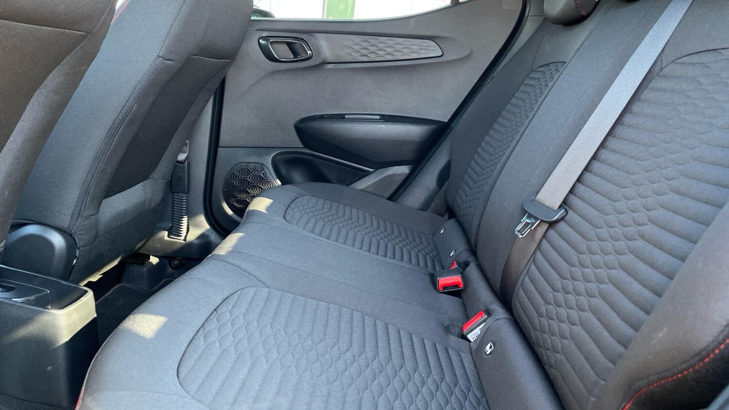 Used Hyundai i10 2024 for sale - 78183356: Photo 9