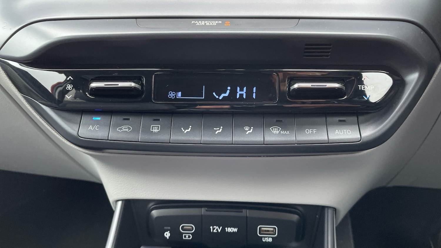 Used Hyundai BAYON 2025 for sale - 77694494: Photo 24