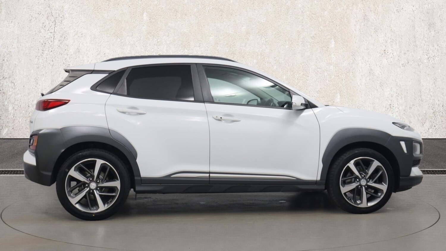 Used Hyundai KONA 2019 for sale - 78084833: Photo 4