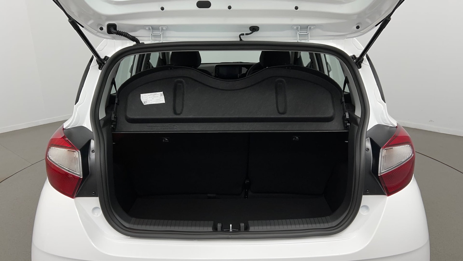 Used Hyundai i10 2024 for sale - 77329352: Photo 11