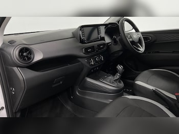 Used Hyundai i10 2024 for sale - 77329352: Photo