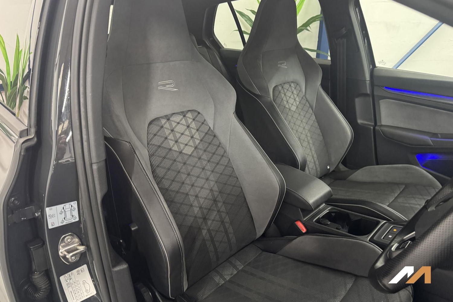 Used Volkswagen Golf 2021 for sale - 77516061: Photo 2