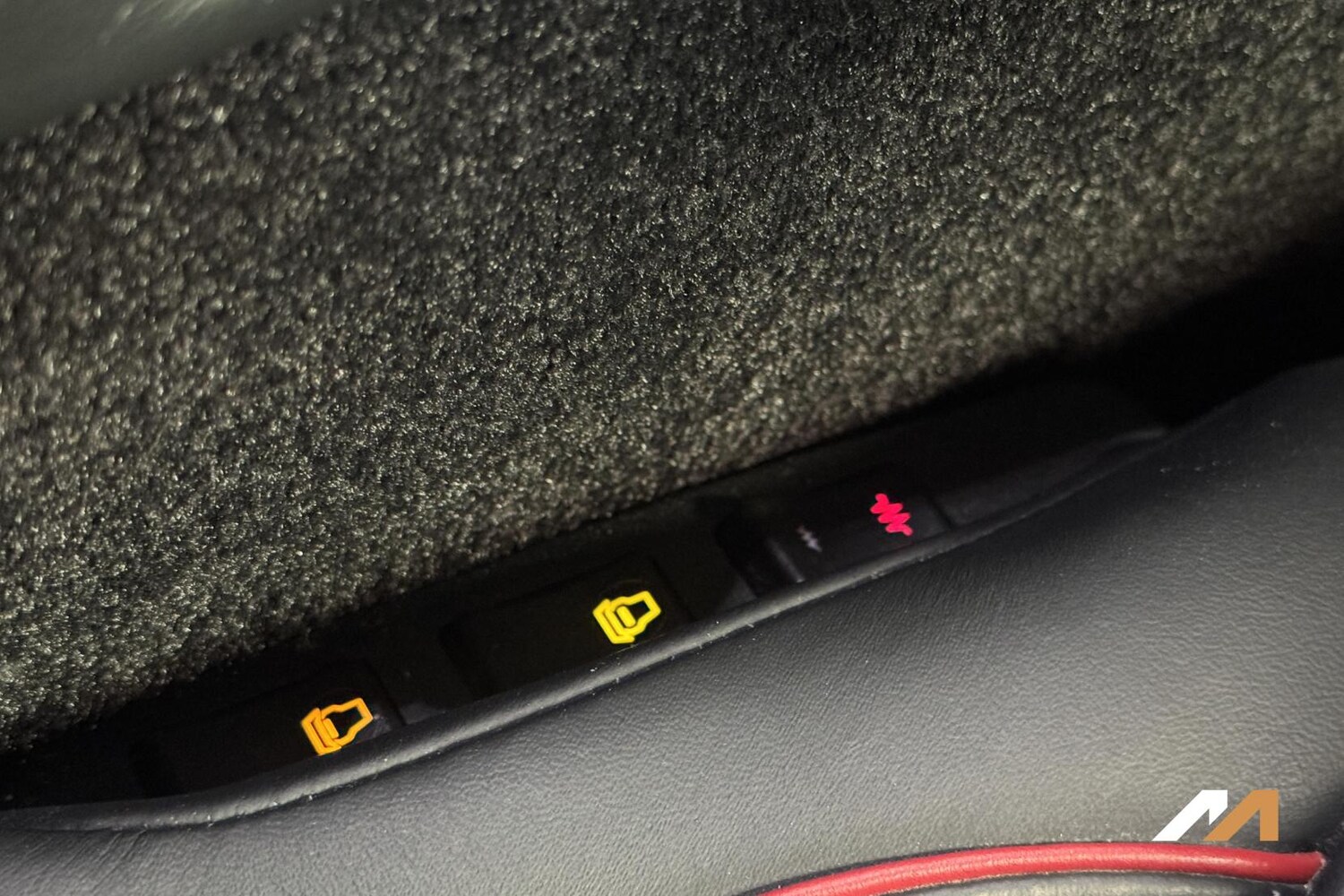 Used Aston Martin DB9 2016 for sale - 77504511: Photo 16