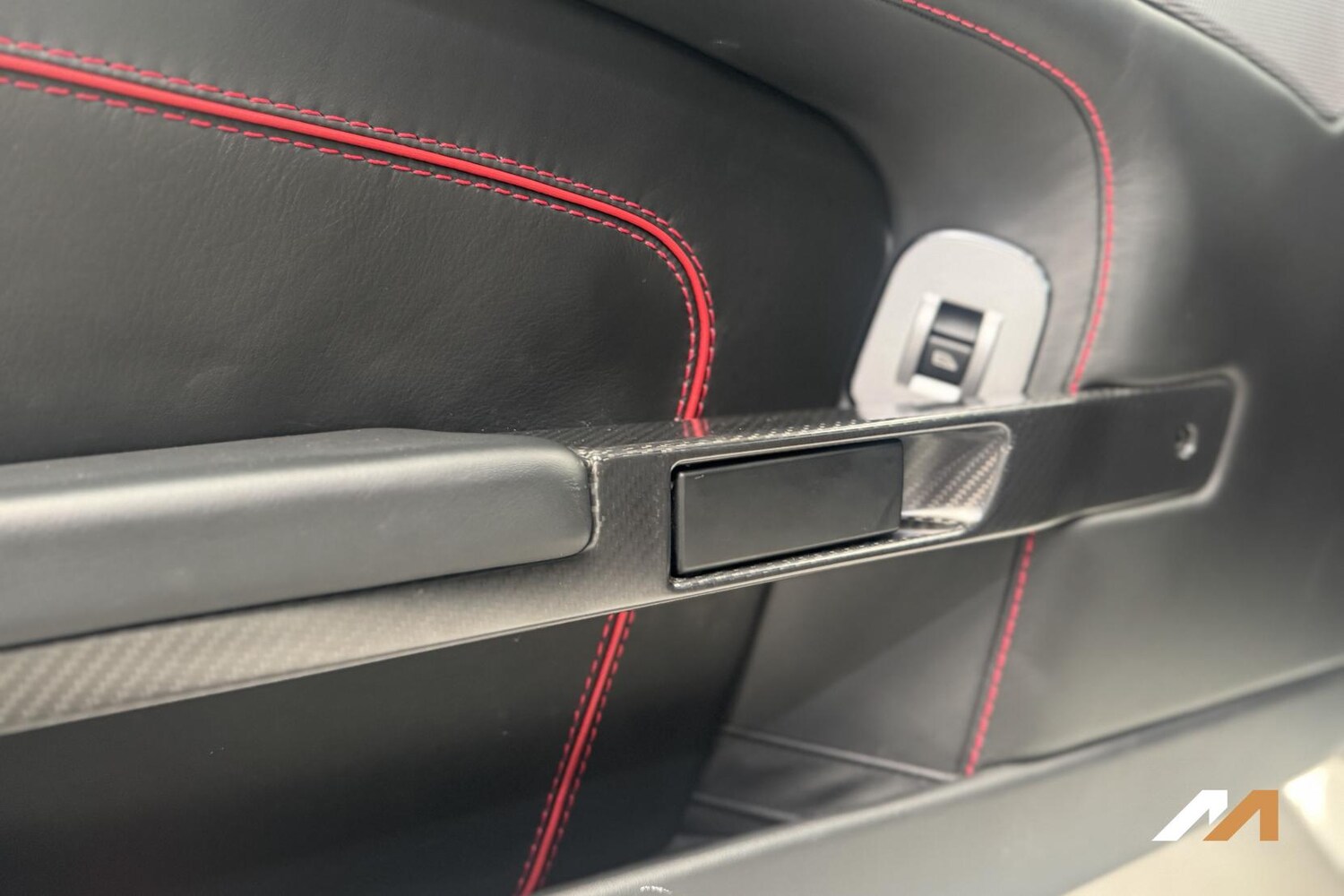 Used Aston Martin DB9 2016 for sale - 77504511: Photo 26