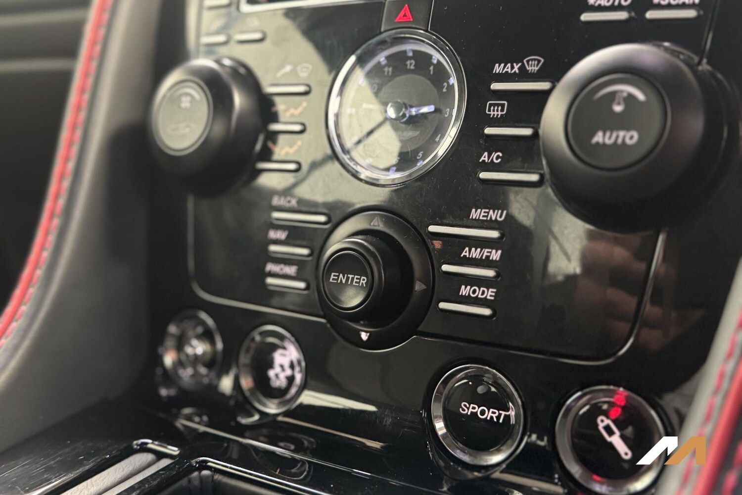 Used Aston Martin DB9 2016 for sale - 77504511: Photo 28