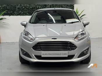 Used Ford Fiesta 2015 for sale - 77977371: Photo