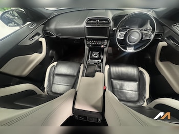 Used Jaguar F-Pace 2017 for sale - 78370754: Photo