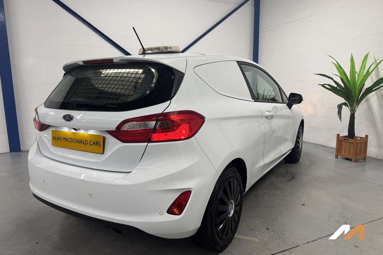 Used Ford Fiesta Van 2019 for sale - 77592404: Photo 16