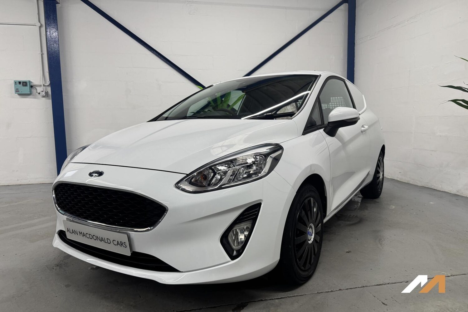 Used Ford Fiesta Van 2019 for sale - 77592404: Photo 4