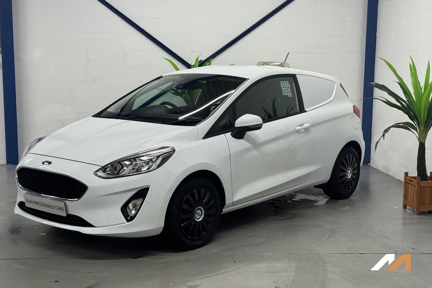 Used Ford Fiesta Van 2019 for sale - 77592404: Photo 6
